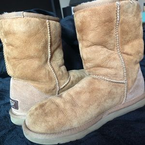 BROWN UGGS SIZE 6 WOMEN